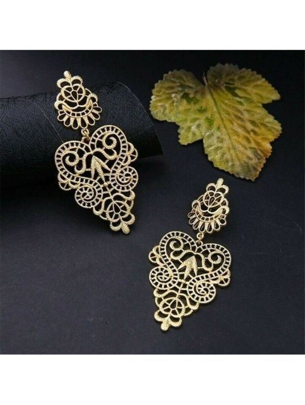Elegant Victorian Gold Lacy Filigree Earrings
